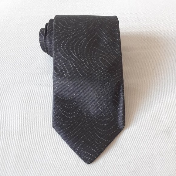 Calvin Klein. Silk Tie Pattern. Charcoal & Grey - Picture 2 of 9